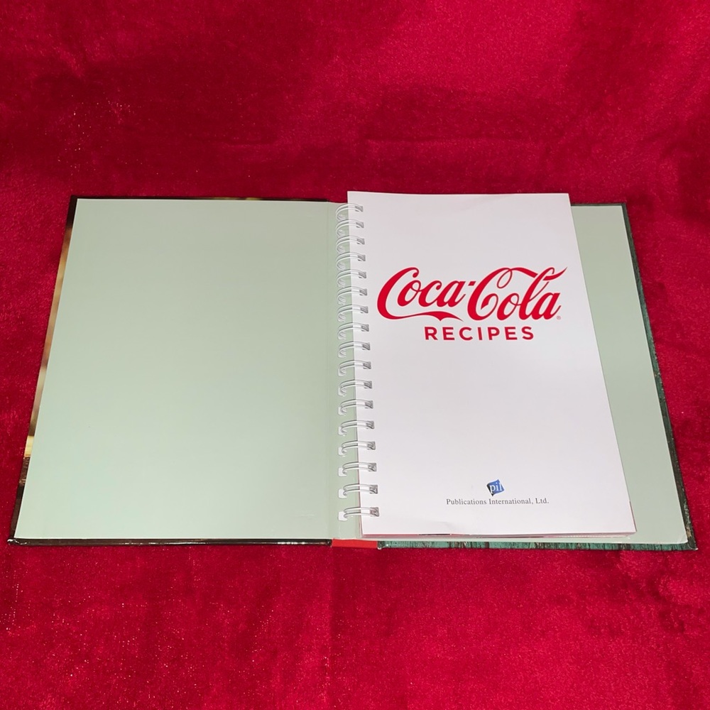 Coca-Cola Recipe Book - Picture 2 of 5